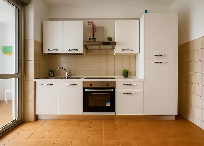 Apartment -10 Minutes From The Station- - 5 Beds-